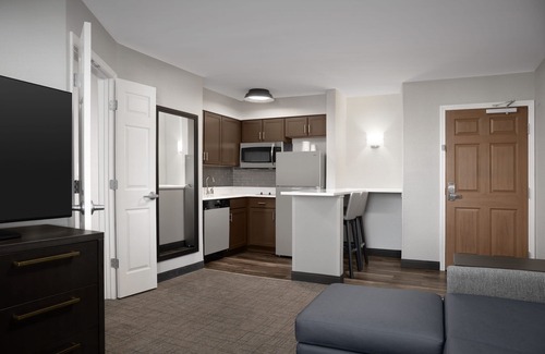 Linthicum Heights Hotel | Residence Inn by Marriott BWI Airport