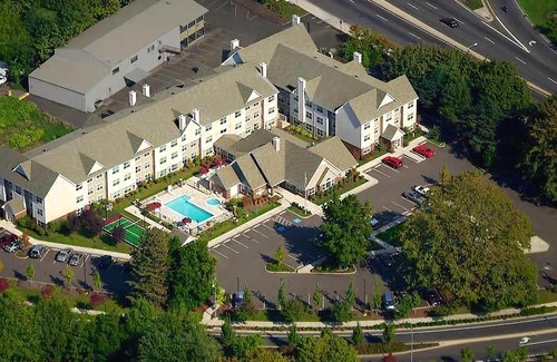 Cal Young Hotel | Residence Inn Eugene Springfield