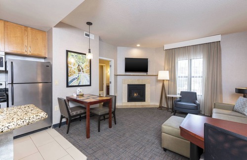 Midland Hotel | Residence Inn Midland Marriott