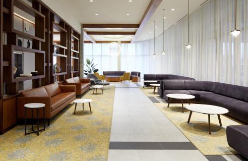 Cote-Des-Neiges—Notre-Dame-De-Grace Hotel | Residence Inn Montreal Midtown