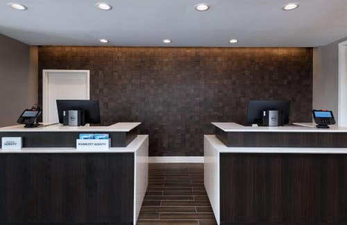 East Brunswick Hotel | Residence Inn New Brunswick Tower Center Blvd.