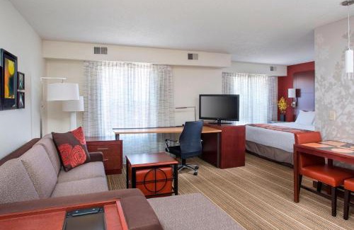 Rockford Hotel | Residence Inn Rockford