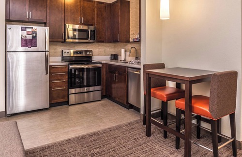 Maryland Heights Hotel | Residence Inn St Louis Westport