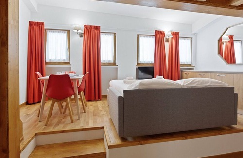 Gressoney-Saint-Jean Apartment | Residence in Gressoney-saint-jean with 1 bedrooms sleeps 2