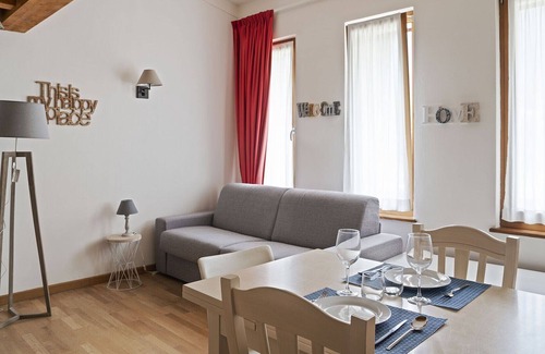 Gressoney-Saint-Jean Apartment | Residence in Gressoney-saint-jean with 1 bedrooms sleeps 4