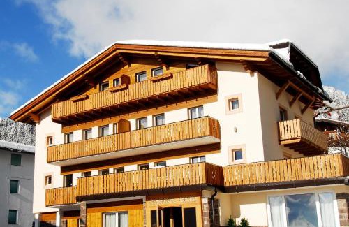 San Martino di Castrozza Apartment | Residence Adler