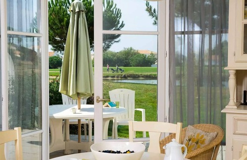 L'Aiguillon-sur-Vie Villa | Residence Le Domaine des Fontenelles - 4 Room House 6 People