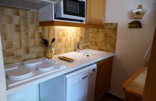 Areches Apartment | Residence L'oree Des Pres I - Comfortable apartment from 4 to 6 people heart village - 2 bedrooms - 2 steps from ski