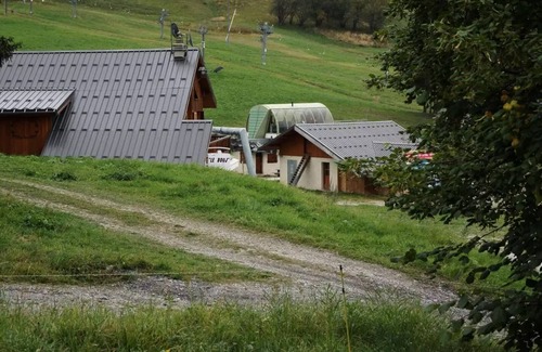 Saint-Jean-d'Arves Apartment | Residence Le Balcon De L'alpe - Apartment 6 people in small condominium near the slopes