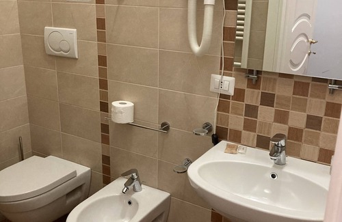 Avezzano House | Residence Le Ginestre Double Room No. 1