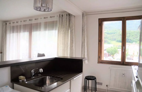Barcelonnette Apartment | Residence Le Gravier - 3 Rooms for 6 People