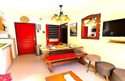 Vallouise-Pelvoux Apartment | Residence Le Palatine - Pleasant T2 with large balcony 4/6 persons