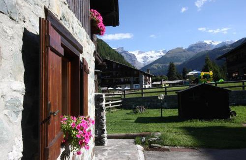 Champoluc Apartment | Residence Les Coupoles