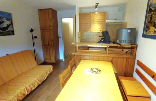 Vallouise-Pelvoux Apartment | Residence Les Cytises - Studio for 4 People