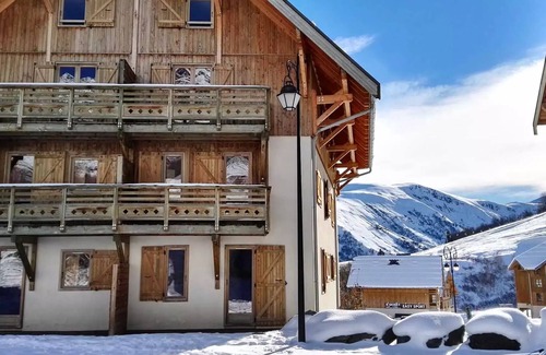 Saint-Sorlin-d'Arves Apartment | Residence Les Fermes de Saint Sorlin * - 2 Rooms Cabin 5/6 People