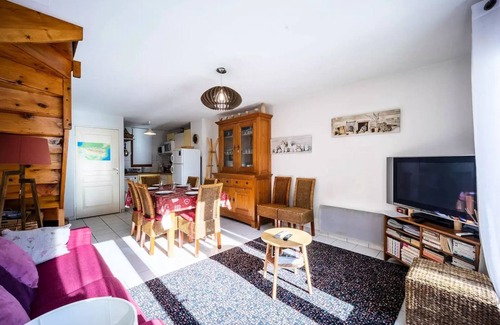 Peyragudes Apartment | Residence Les Granges Hautes - Apartment 8 people in Genos Near Lake Wifi