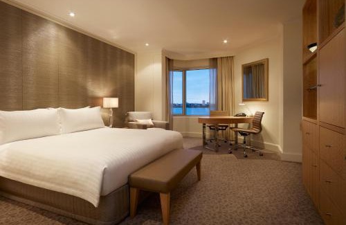 East Perth Hotel | Residence on Langley Park
