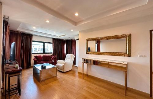 Thung Maha Mek Apartment | Residence on Sathorn CBD