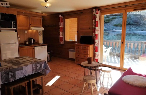 Pra Loup Apartment | Residence Pra Roustan - Spacious studio, well equipped and decorated, located in a quiet area, close to nature, Pra Loup