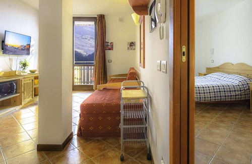 Frabosa Sottana Apartment | Residence Stalle Lunghe - One Bedroom ski on foot