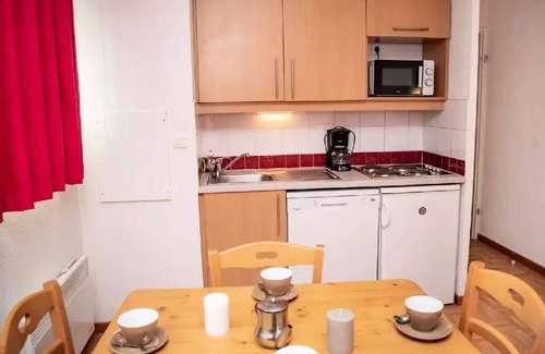 Puy-Saint-Vincent Apartment | Residence The Gentianes - Studio 2 persons (PMR)-Residence LES GENTIANES