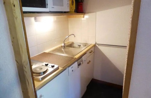 Areches Apartment | Residence Val Blanc 1 - Apartment 4 to 6 people in the heart of village, prox. lifts