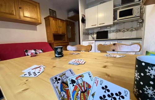 Areches Apartment | Residence Val Blanc 2 - Apartment 4 pers. village center, near the departure of the slopes