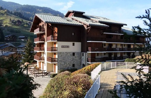 Areches Apartment | Residence Val Blanc 2 - Apartment for 2 to 4 people center village near ski lifts