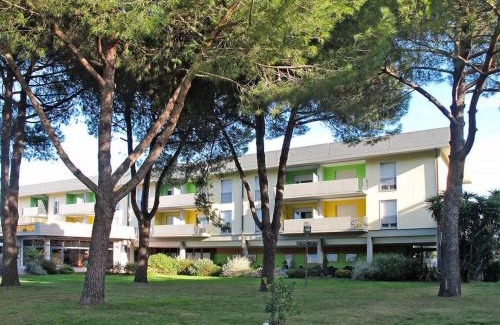 Luni Mare Apartment | Residence with swimming pool in Luni Mare