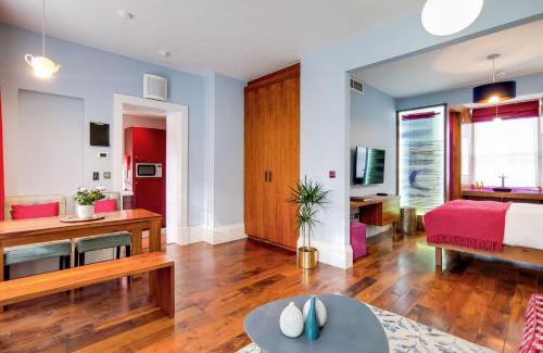 Kings Cross St. Pancras Apartment | Residences at The Gyle - London