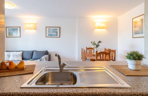 La Pineda Apartment | Residencial LOS JUNCOS III