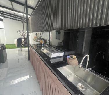 Taman Tunku Majid Apartment | ResidentHomestay No8KJ