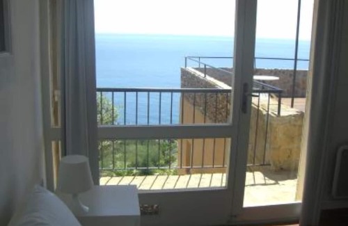 Ensues-la-Redonne Apartment | Residential flat