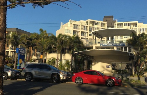 Miami Apartment | Residenz 1BR Apts @ Mariner Shores Resort