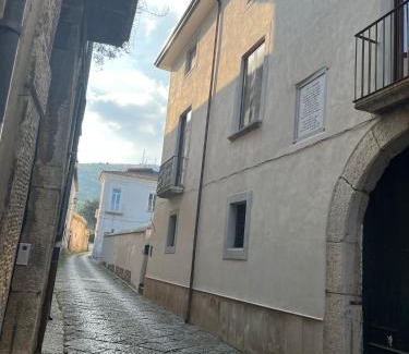 Airola Apartment | Residenza in palazzo storico del 1601
