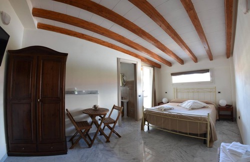 Marina di Carrara Bed & Breakfast | Residenza Marina B&B