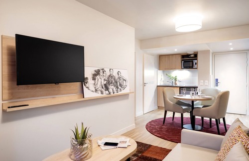 Saint-Ouen House | Residhome Saint Ouen