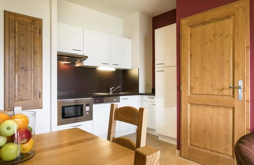 Sainte-Foy-Tarentaise Apartment | Resort center, fitness, swimming pool, terrace, balcony, tv, ski locker, 49-55m²