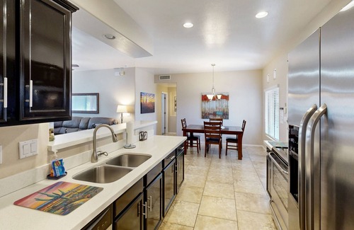 Rancho Vistoso Condo | Resort condo with pool, hot tub & mountain views