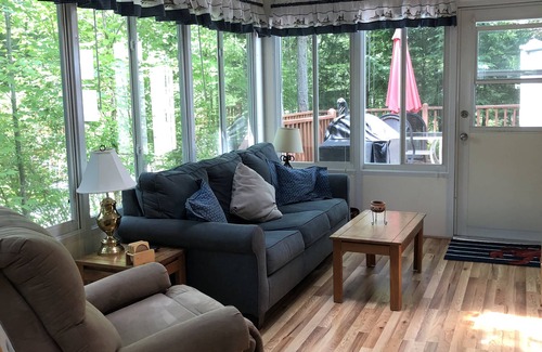 South Casco Cottage | Resort cottage in Point Sebago resort