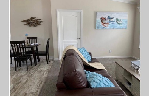 Kissimmee Apartment | Resort Cottage near parks at Great Price!