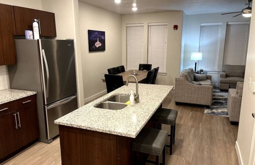 American Fork Apartment | Resort Like Amenities in American Fork |King bed | 2 Queen beds |Fast WiFi | Sleeps 7