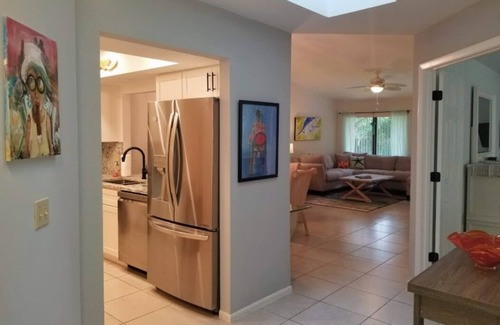 Sarasota Villa | Resort like vacation- close to a beach.