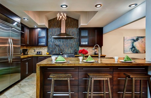 Paradise Valley Village Villa | Resort-like w/Tennis, Bocci, Golf & Games Galore!