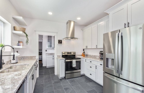 Sam Hughes House | Resort style amenities the whole family can enjoy!