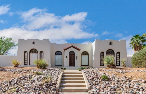 Sam Hughes House | Resort style amenities the whole family can enjoy!