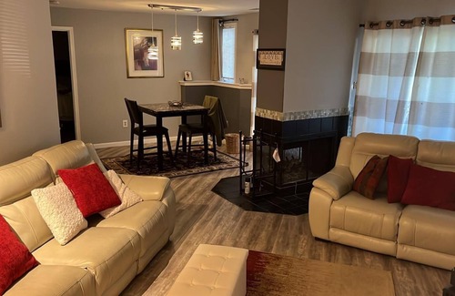 Ellicott City Condo | Resort style condo