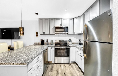 Clearwater Condo | Resort-Style Condo With Private Balcony and Pool
