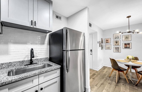 Clearwater Condo | Resort-Style Condo With Private Balcony and Pool