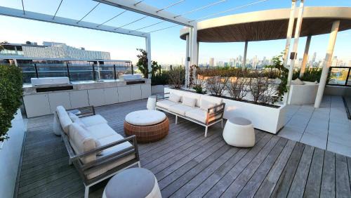 Port Melbourne Apartment | Resort-style Exec 1 Bed with study in Port Melbourne